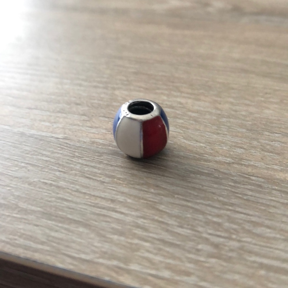 Pandora Charm Beach Ball